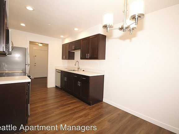 3rd image of 1515 NE 148th St APT 103