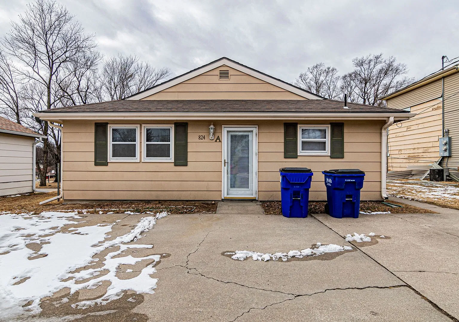 Please View the 3D Virtual Walk Through Before Scheduling a Showing! — Photo 2
