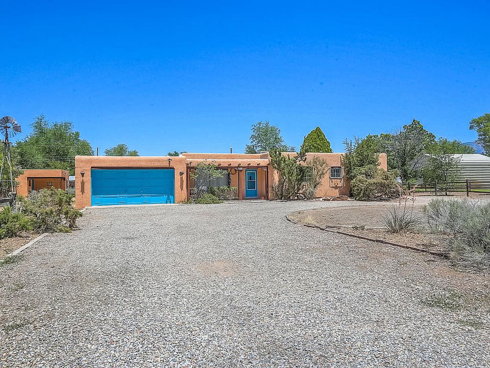 1st image of 805 Guadalupe Cir NW