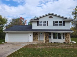 1195 Tally Ho Trl, Hubertus, WI 53033