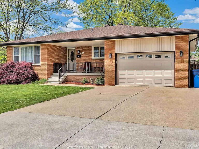 5120 Iris Pl — Photo 2
