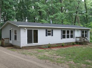 1202 28th St, Allegan, MI 49010