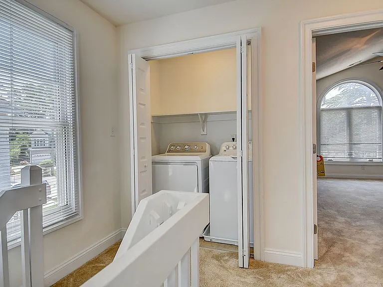 2224 W Berrie Cir — Photo 41