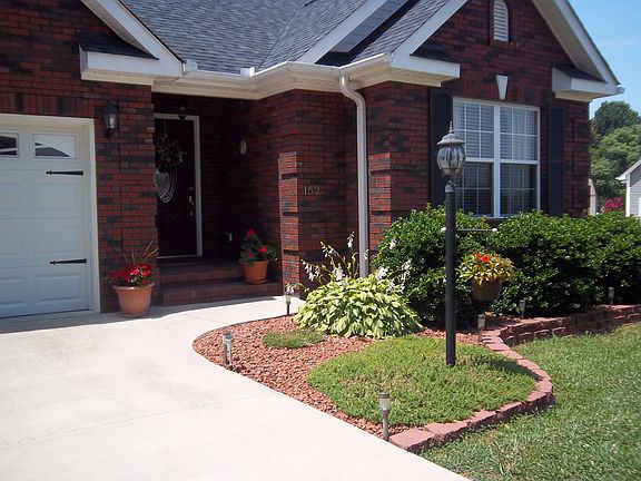 3rd image of 152 Dove Meadow Ln
