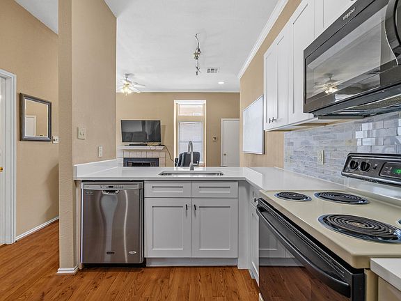 5th image of 2802 Nueces St APT 201