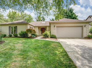 212 Directors Ct, Westerville, OH 43081