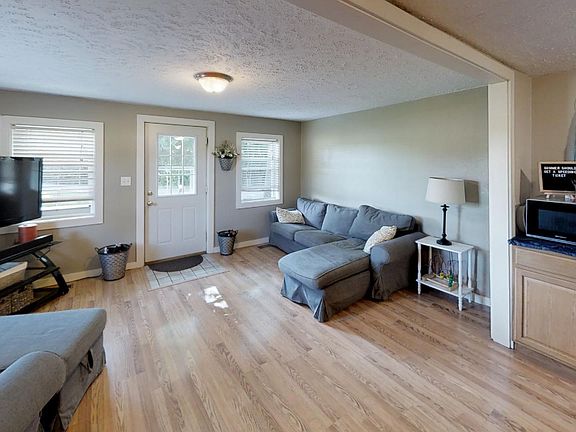 5th image of 4832 S Northshore Dr