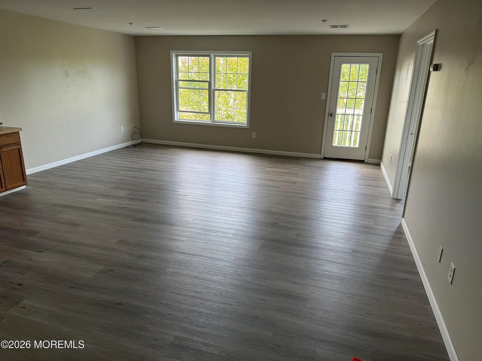 2 bed, 1050 sqft, $2,000 — Photo 3