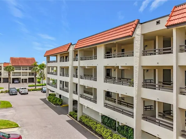 106 1st St E, Tierra Verde, FL