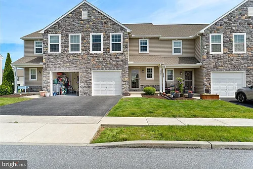 537 Brookwood Dr Photo 1