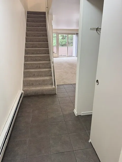 2 bed, 1.5 bath, 1400 sqft, $2,400 — Photo 3