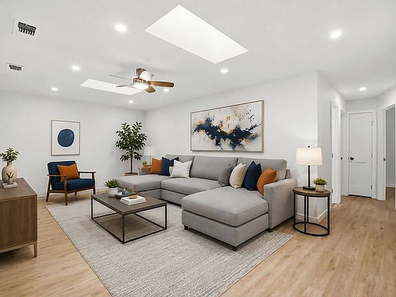 4th image of 1112 Laurel Oaks Ct