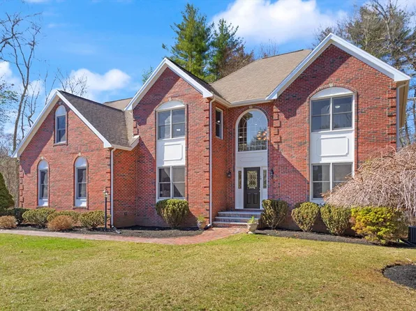 19 Forest Edge Rd, South Easton, MA 02375