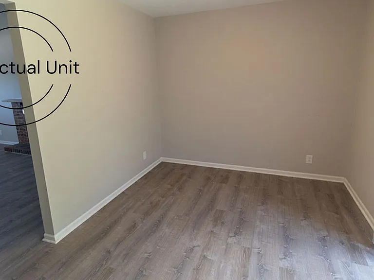 7220 N Moberly Dr — Photo 11