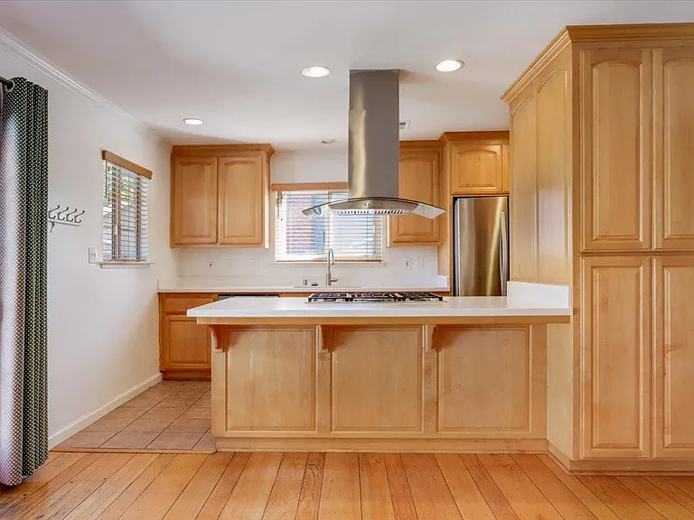 1589 Saint Regis Dr — Photo 11