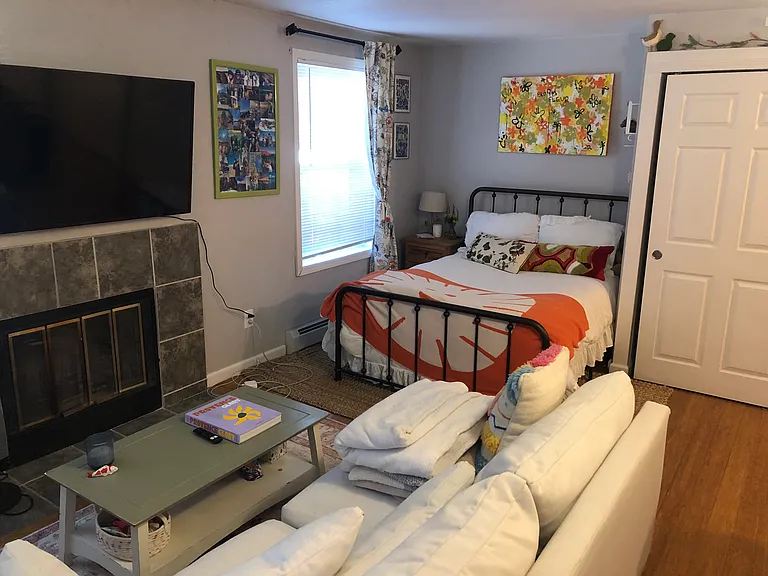 1405 Broadway St #210 — Photo 2