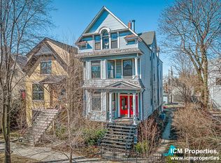 3242 N Lakewood Ave, Chicago, IL 60657