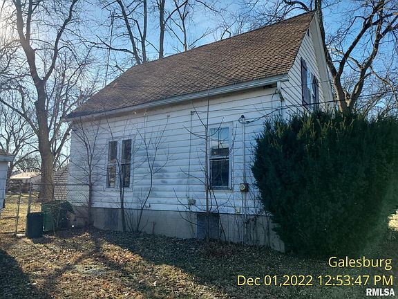 5th image of 260 W 1st St