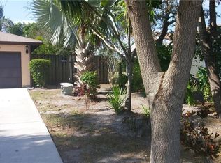 2356 SE Marseille St, Port Saint Lucie, FL 34952