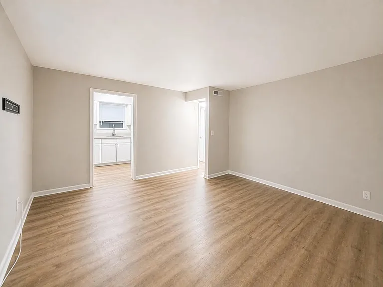 2524 18th Pl S #D — Photo 2