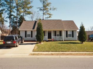 1127 Summit Hills Dr, Charlotte, NC 28214