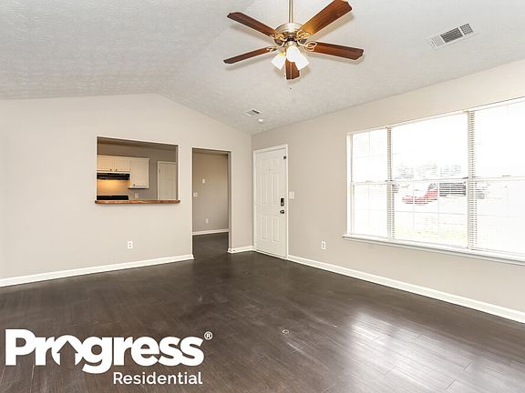 5th image of 180 Rosewood Dr