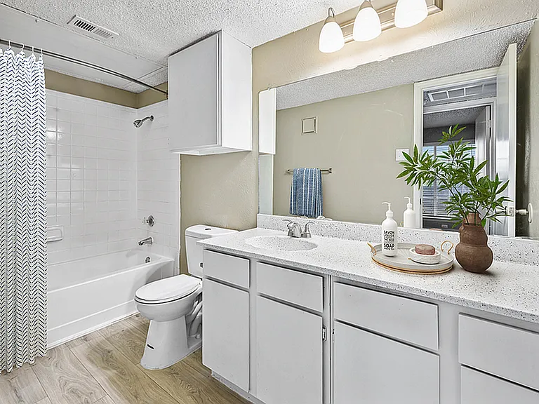 Westmoor Apartment Homes — Photo 14