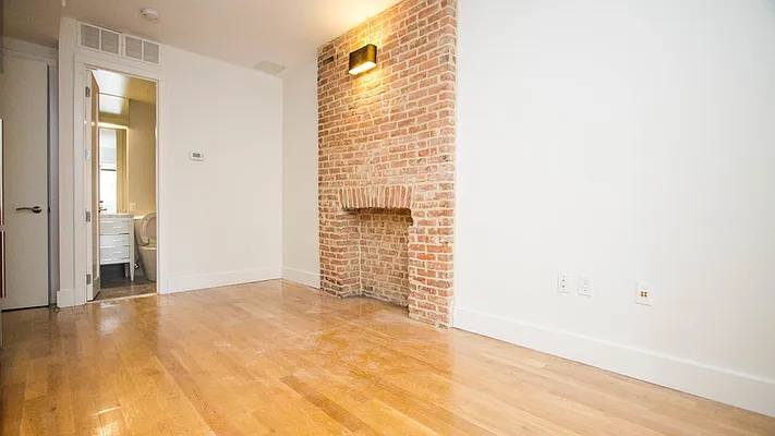 Rented by Carnegie Management Inc | media 10