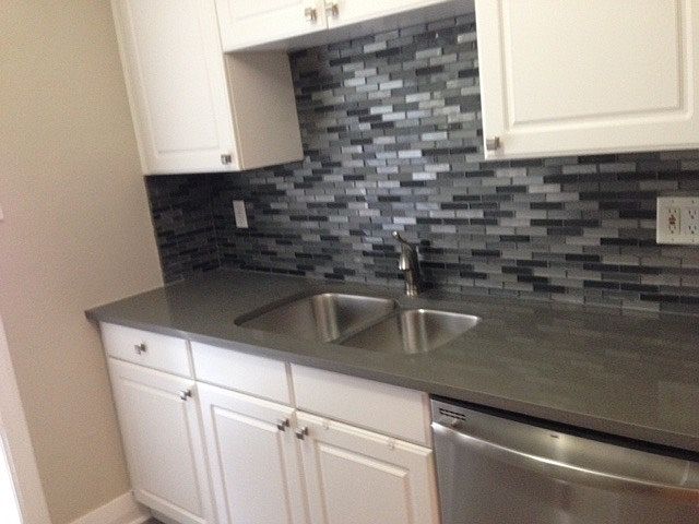 1st image of 202 Columbia Dr APT 4