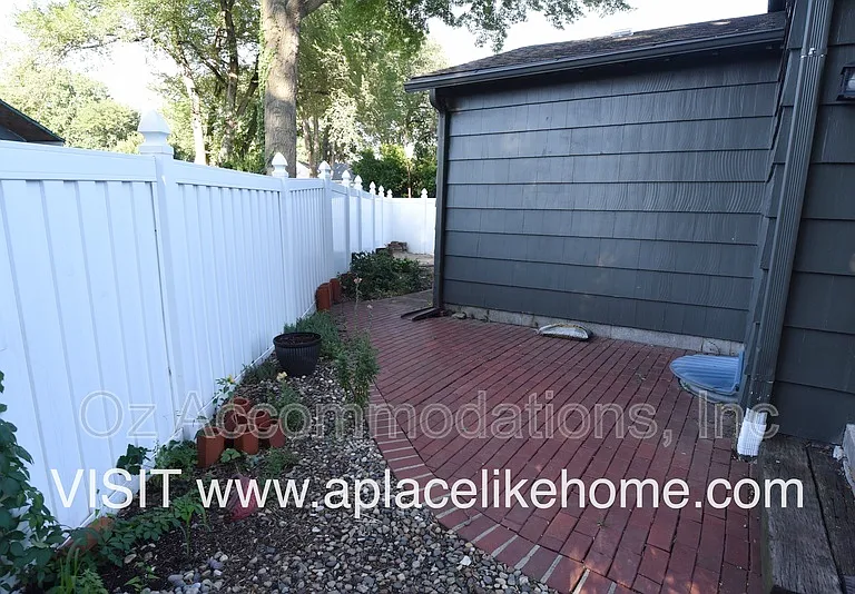 8870 Westbrooke Dr — Photo 31