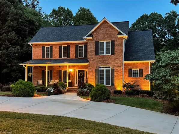 2302 Brigham Rd, Greensboro, NC 27409