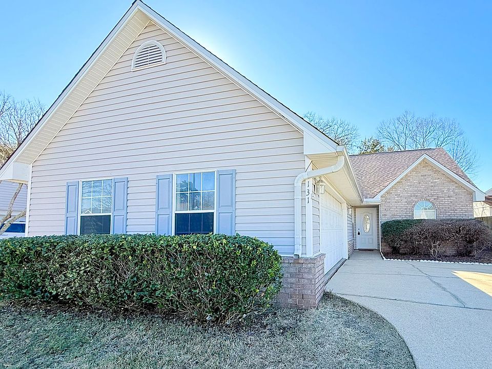 1st image of 131 Mirabelle Cir