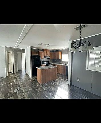 4th image of 9433 Paradise Dr
