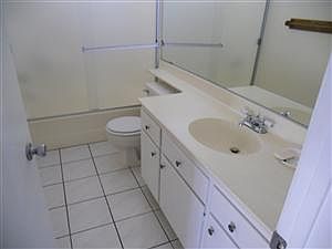 5th image of 15380 Tiffin Ct