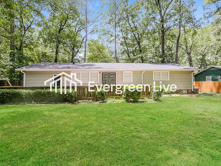 5538 Pine Lane Dr — Photo 6