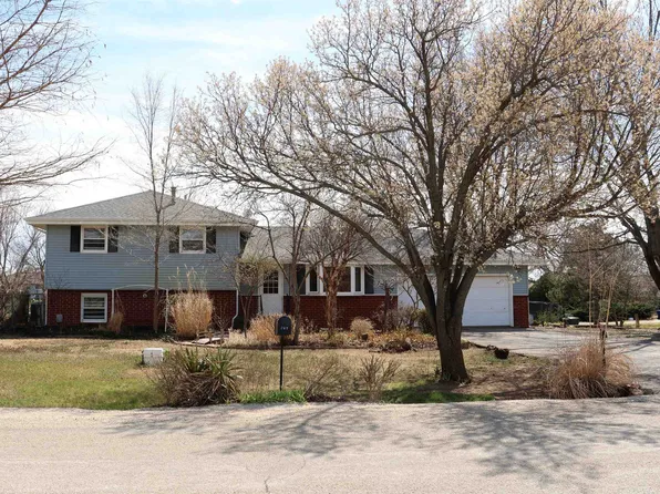 349 W Robson Rd, Salina, KS 67401