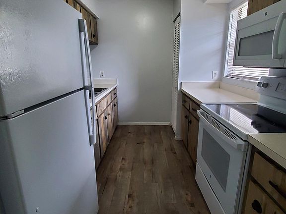 3rd image of 2821 Vasco St APT 22
