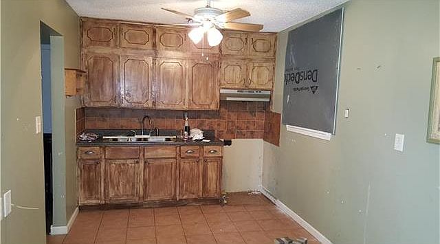 1st image of 2858 S 48th St