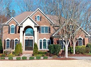 8009 Caliterra Dr, Matthews, NC 28104