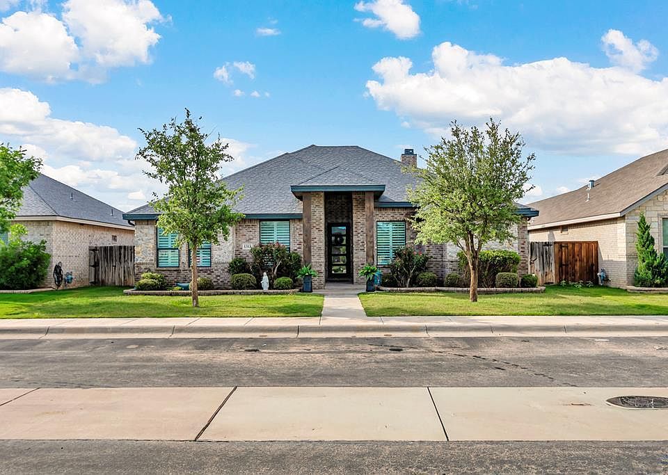 1st image of 1313 N Desert Rose Dr