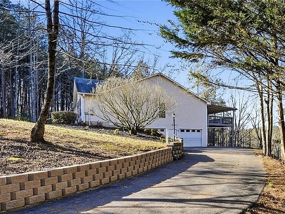3rd image of 1139 Davis Rd W