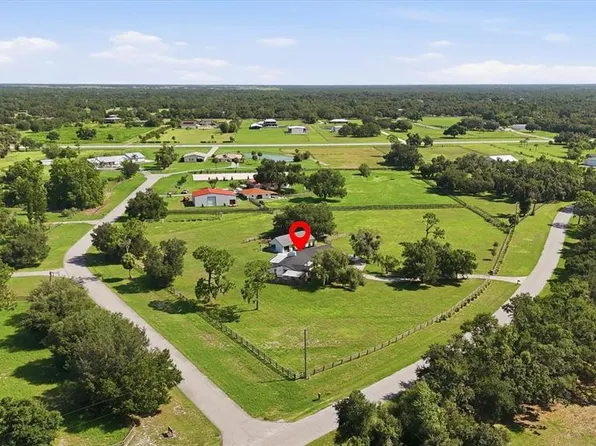 3810 Hidden River Rd, Sarasota, FL 34240