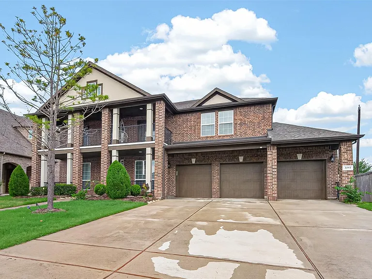 2011 Creekside Park Dr — Photo 1