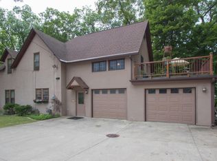 2211 Glenwood Dr, Kalamazoo, MI 49008