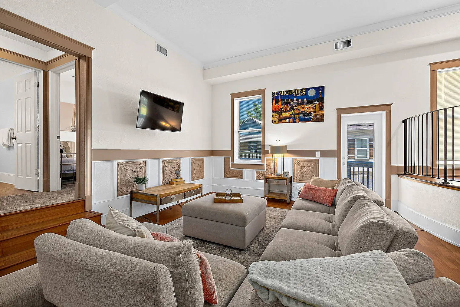 3 bed, 3.0 bath, 2292 sqft, $3,038 — Photo 1