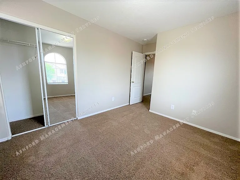 2417 S 90th Gln — Photo 24
