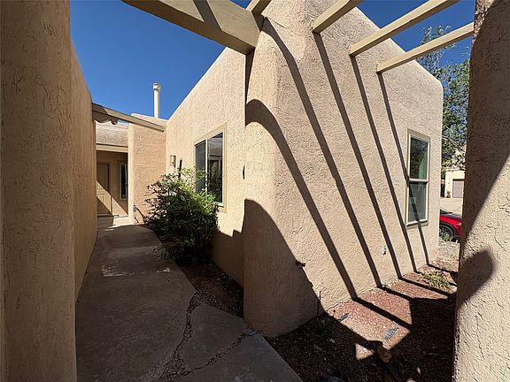 2nd image of 2729 La Bajada