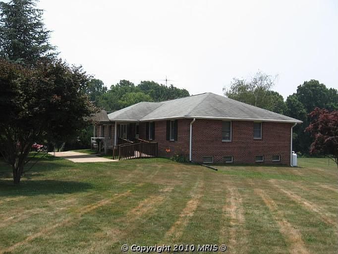 2nd image of 1457 Appleton Rd