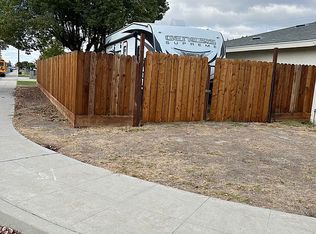 3653 Allan St, Selma, CA 93662