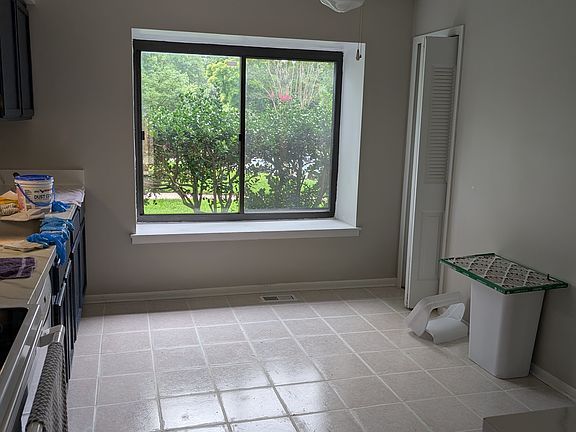 5th image of 5374 Eliots Oak Rd